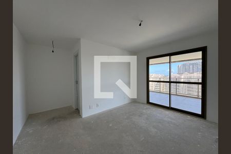 Apartamento à venda com 372m², 4 quartos e 4 vagas Apartamento à venda com 372m², 4 quartos e 4 vagasSuíte 2