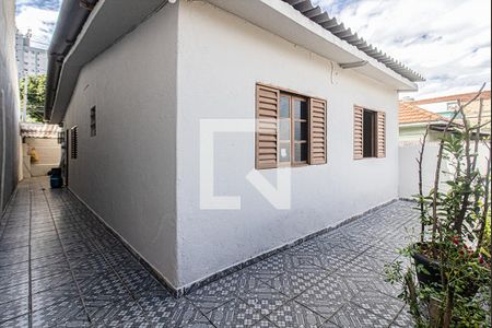 Casa à venda com 330m², 3 quartos e 2 vagas Casa à venda com 330m², 3 quartos e 2 vagascorredor lateral