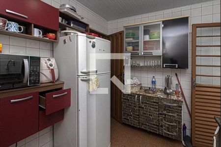 Casa à venda com 330m², 3 quartos e 2 vagas Casa à venda com 330m², 3 quartos e 2 vagascozinha