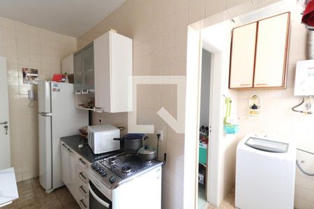 Apartamento à venda com 62m², 2 quartos e 1 vagaCozinha e Área de Serviço