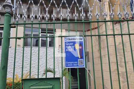 Apartamento à venda com 62m², 2 quartos e 1 vagaFachada do Condomínio com placa