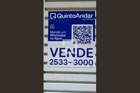 Casa à venda com 450m², 4 quartos e 3 vagasPlaca