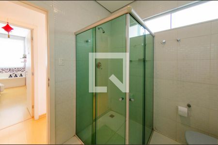 Casa à venda com 450m², 4 quartos e 3 vagasBanheiro