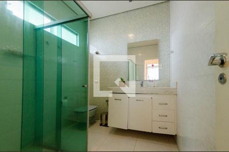 Casa à venda com 450m², 4 quartos e 3 vagasBanheiro