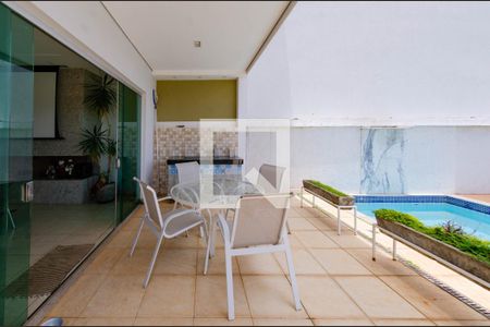 Casa à venda com 450m², 4 quartos e 3 vagasÁrea externa