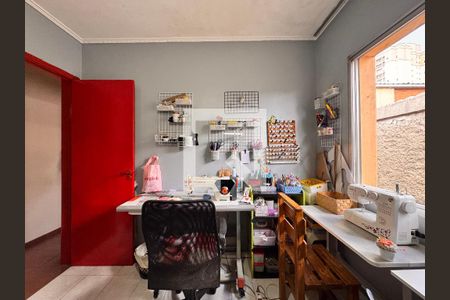 Casa à venda com 184m², 3 quartos e 2 vagas Casa à venda com 184m², 3 quartos e 2 vagasQuarto 2