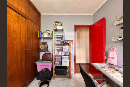 Casa à venda com 184m², 3 quartos e 2 vagas Casa à venda com 184m², 3 quartos e 2 vagasQuarto 2