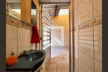 Casa à venda com 184m², 3 quartos e 2 vagas Casa à venda com 184m², 3 quartos e 2 vagasLavabo