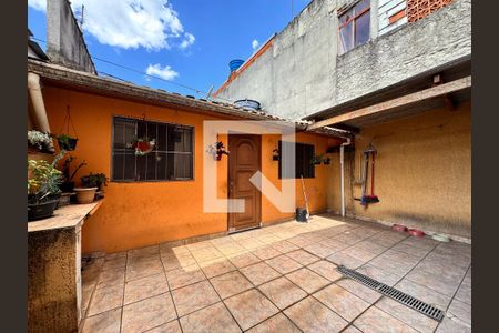 Casa à venda com 184m², 3 quartos e 2 vagas Casa à venda com 184m², 3 quartos e 2 vagasQuintal/ edícula