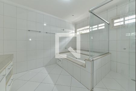 Casa à venda com 269m², 3 quartos e 3 vagas Casa à venda com 269m², 3 quartos e 3 vagasBanheiro da Suíte 1