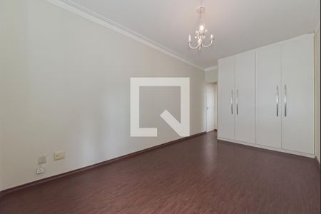 Casa à venda com 269m², 3 quartos e 3 vagas Casa à venda com 269m², 3 quartos e 3 vagasSuíte 2