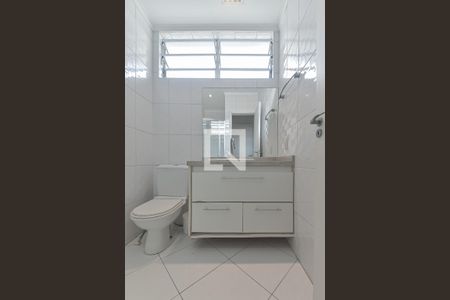 Casa à venda com 269m², 3 quartos e 3 vagas Casa à venda com 269m², 3 quartos e 3 vagasBanheiro da Suíte 2