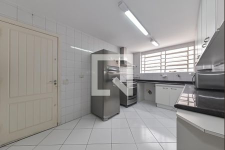 Casa à venda com 269m², 3 quartos e 3 vagas Casa à venda com 269m², 3 quartos e 3 vagasCozinha