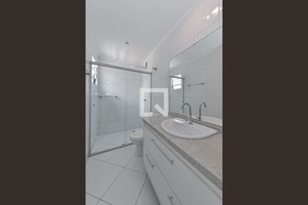 Casa à venda com 269m², 3 quartos e 3 vagas Casa à venda com 269m², 3 quartos e 3 vagasBanheiro da Suíte 3