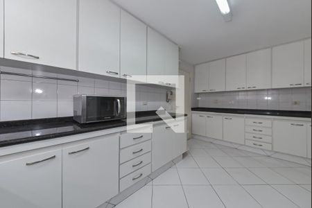 Casa à venda com 269m², 3 quartos e 3 vagas Casa à venda com 269m², 3 quartos e 3 vagasCozinha