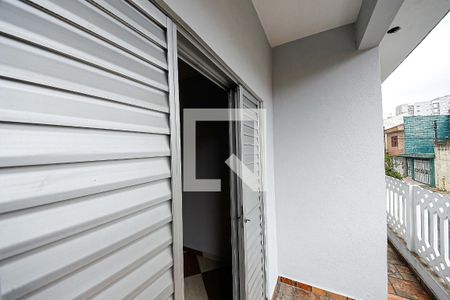 Casa à venda com 250m², 3 quartos e 2 vagas Casa à venda com 250m², 3 quartos e 2 vagasVaranda Suíte 1