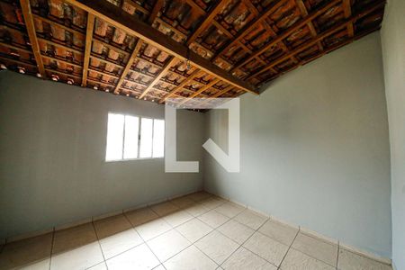 Casa à venda com 250m², 3 quartos e 2 vagas Casa à venda com 250m², 3 quartos e 2 vagasQuarto