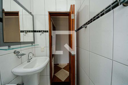 Casa à venda com 250m², 3 quartos e 2 vagas Casa à venda com 250m², 3 quartos e 2 vagasBanheiro Suíte 2