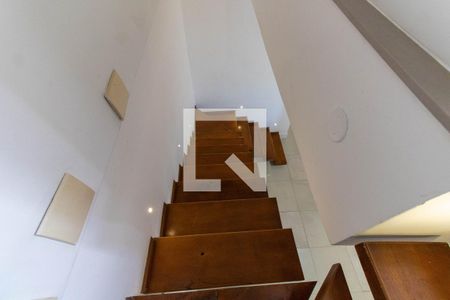 Escada  de apartamento à venda com 3 quartos, 145m² em Icaraí, Niterói