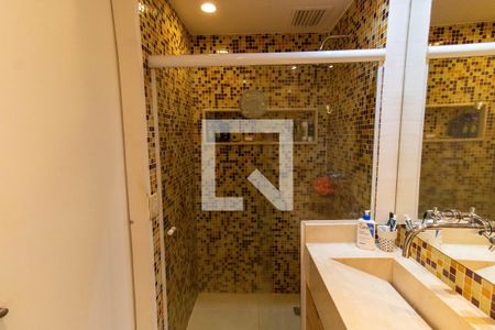 Apartamento à venda com 145m², 3 quartos e 2 vagasBanheiro da Suíte