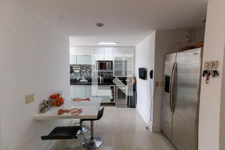 Apartamento à venda com 145m², 3 quartos e 2 vagasCozinha e Área de Serviço