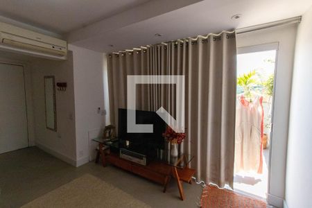 Sala 2 de apartamento à venda com 3 quartos, 145m² em Icaraí, Niterói