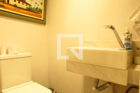 Apartamento para alugar com 233m², 3 quartos e 3 vagasLavabo