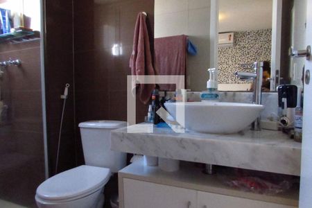 Apartamento para alugar com 233m², 3 quartos e 3 vagasBanheiro Suíte 1