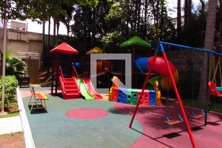 Apartamento para alugar com 233m², 3 quartos e 3 vagasÁrea comum - Playground