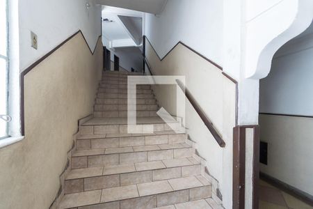 Apartamento à venda com 66m², 2 quartos e sem vaga Apartamento à venda com 66m², 2 quartos e sem vagaÁrea comum - Escadas