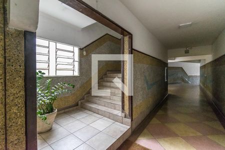 Apartamento à venda com 66m², 2 quartos e sem vaga Apartamento à venda com 66m², 2 quartos e sem vagaÁrea comum - Escadas