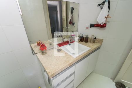 Apartamento à venda com 66m², 2 quartos e sem vaga Apartamento à venda com 66m², 2 quartos e sem vagaBanheiro