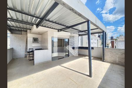 Apartamento à venda com 114m², 2 quartos e 3 vagasCobertura