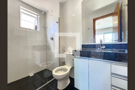 Apartamento à venda com 114m², 2 quartos e 3 vagasBanheiro da Suíte 1