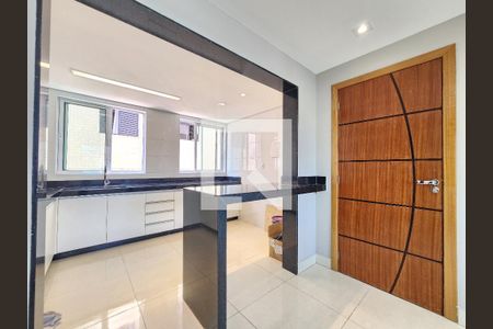 Apartamento à venda com 114m², 2 quartos e 3 vagasCozinha