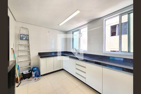 Apartamento à venda com 114m², 2 quartos e 3 vagasCozinha