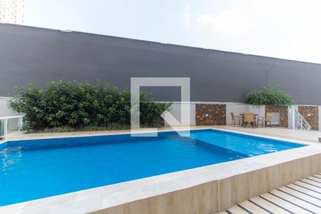 Apartamento à venda com 31m², 2 quartos e sem vaga Apartamento à venda com 31m², 2 quartos e sem vagaÁrea comum - Piscina