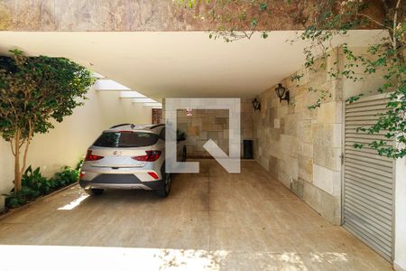 Casa à venda com 430m², 4 quartos e 4 vagasGaragem