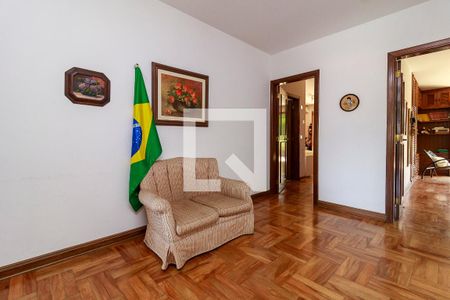 Casa à venda com 430m², 4 quartos e 4 vagasAnte sala dos quartos