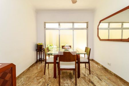 Casa à venda com 430m², 4 quartos e 4 vagasSala