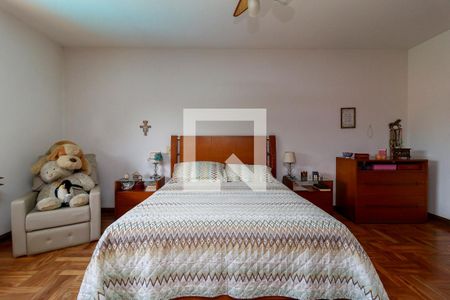 Casa à venda com 430m², 4 quartos e 4 vagasSuíte 2