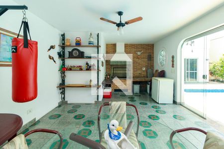 Casa à venda com 430m², 4 quartos e 4 vagasChurrasqueira