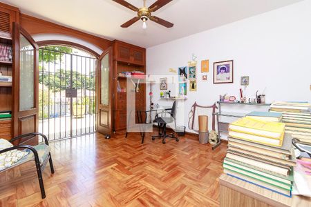 Casa à venda com 430m², 4 quartos e 4 vagasSuíte 4