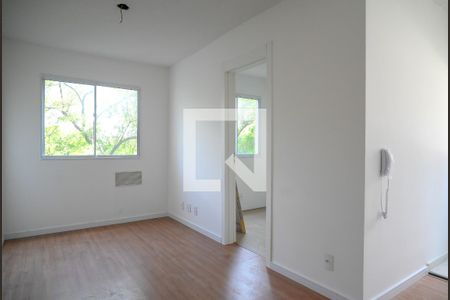 Sala de apartamento para alugar com 2 quartos, 38m² em Parque Bristol, São Paulo