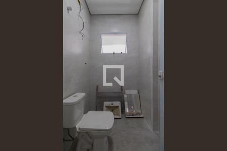 Banheiro Suíte 1 de casa à venda com 3 quartos, 100m² em Vila Ré, São Paulo