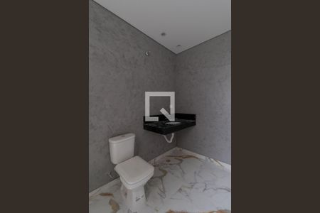 Casa à venda com 100m², 3 quartos e 3 vagasEdícula - Banheiro