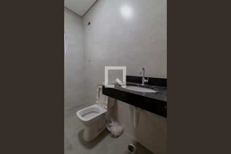 Casa à venda com 100m², 3 quartos e 3 vagasBanheiro Suíte 2