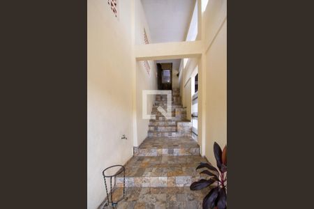 Casa para alugar com 600m², 3 quartos e 3 vagasEntrada