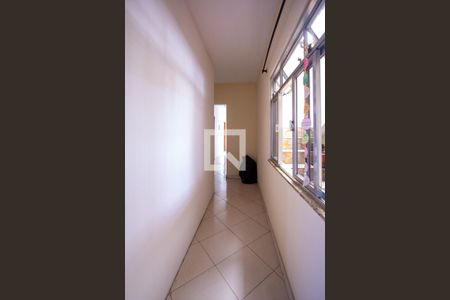 Casa para alugar com 600m², 3 quartos e 3 vagasCorredor