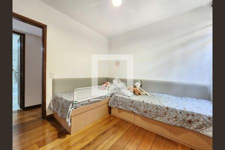 Apartamento à venda com 110m², 3 quartos e 2 vagasQuarto 2